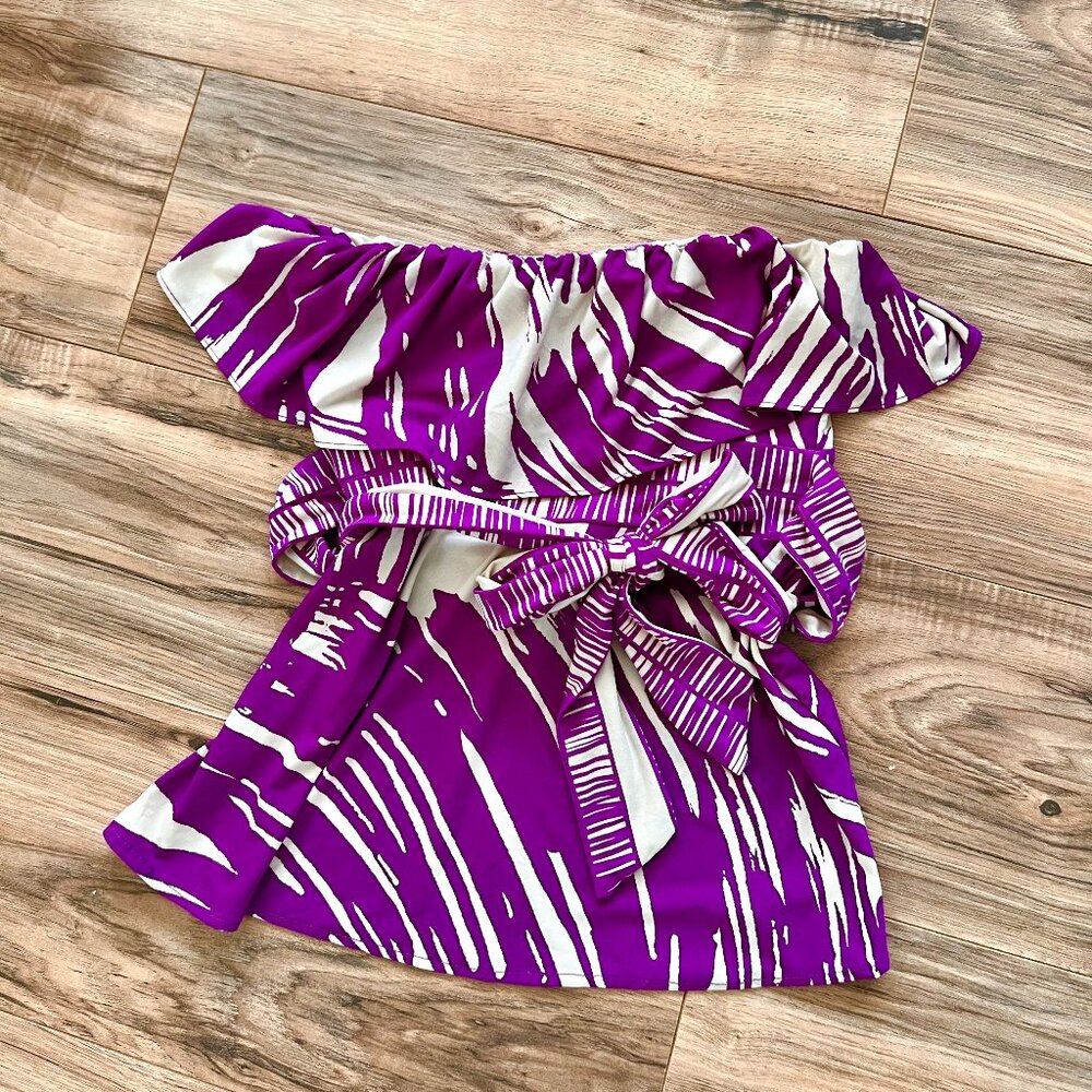BCBGMaxAzria Purple and White Strapless Tie-Waist Top